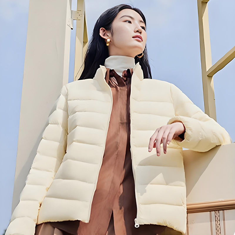 Remplissage extérieur de doudoune de stockage de chaleur tridimensionnel en duvet de canard moelleux Remplissage extérieur de doudoune de stockage de chaleur tridimensionnel en duvet de canard moelleux